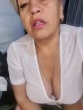 DirtyBIianca Chat XXX in diretta