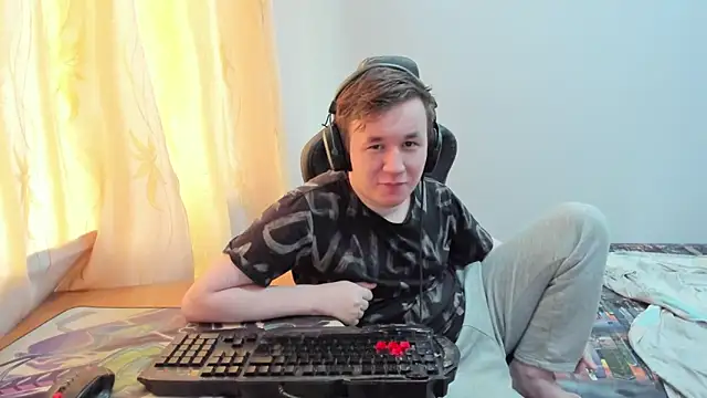 iliaskrislove's Live XXX Chat