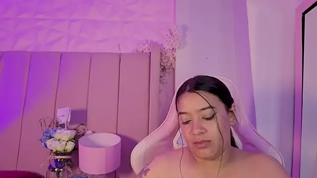 MollyBigBoobs12's Live XXX Chat