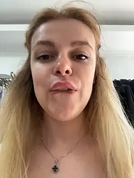 HarrietDart's Live XXX Chat