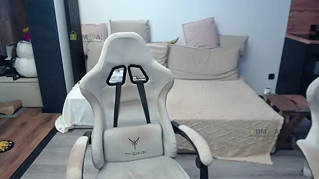 Sunny-Girl1's Live XXX Chat