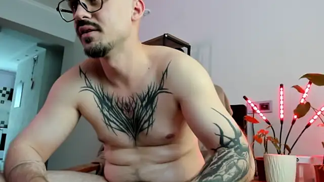 AssHunter4k: απευθείας συνομιλία ΧΧΧ