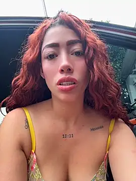 แชท XXX สดของ roxyrougee