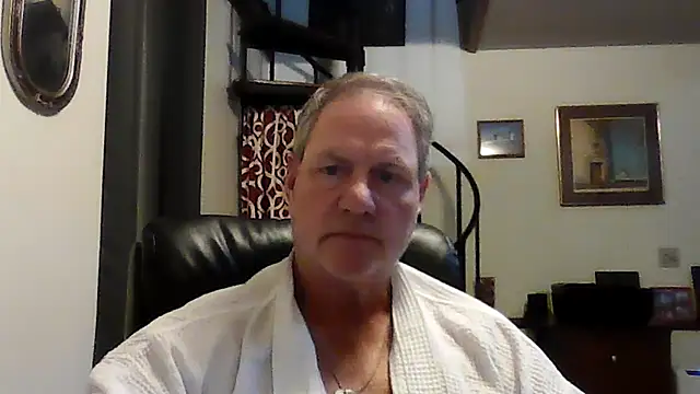 Muffsfriend8364 Show in webcam