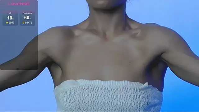 SarahRaynex élő XXX-chatje