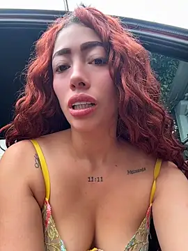 roxyrougee: απευθείας συνομιλία ΧΧΧ