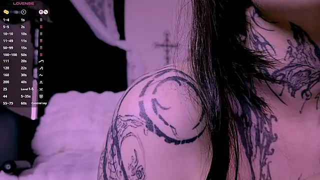 Chat +18 de Lein_Bone ao vivo