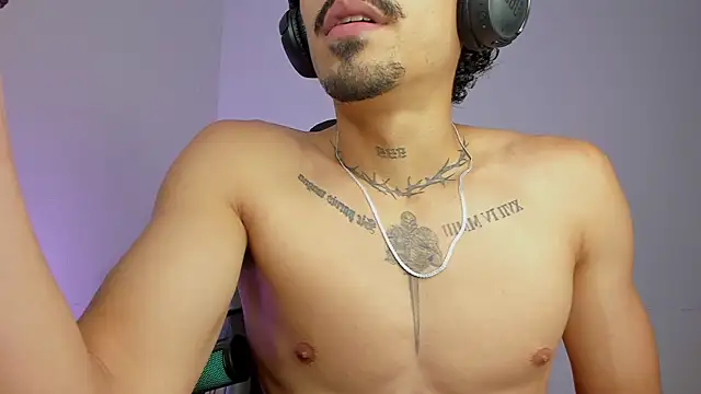 Chatroom XXX en direct de Lukeetaylor