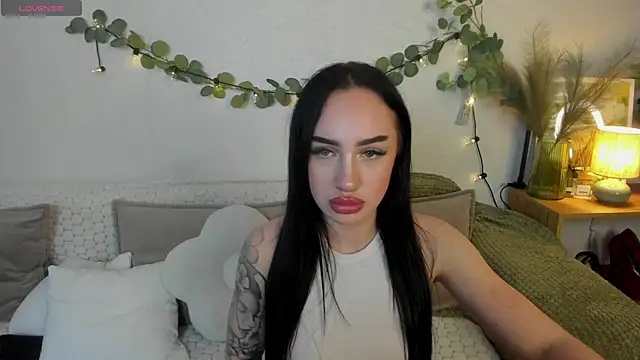 MayaGlamour Adlı Modelin Canlı XXX Sohbeti