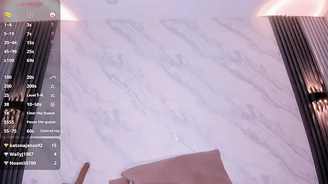 Monika-Ruiz Chat XXX in diretta