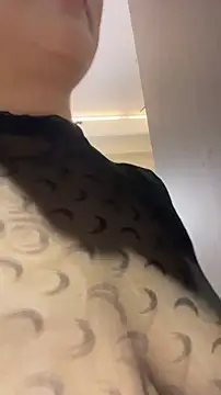 mo-mo-69 网络视讯表演