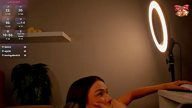 Angel_Sapphire_ Adlı Modelin Canlı XXX Sohbeti