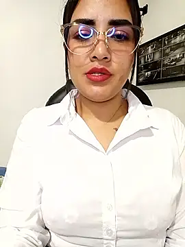 MAYE__13's Live XXX Chat