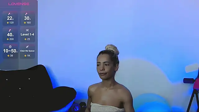 SarahRaynex élő XXX-chatje
