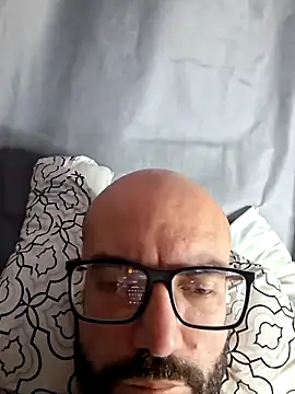 Chat +18 de Robsonitj90 ao vivo