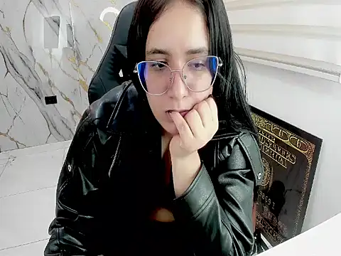 queen_findom1's Live XXX Chat