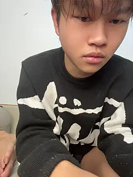 XXX chat uživo modela luo-77