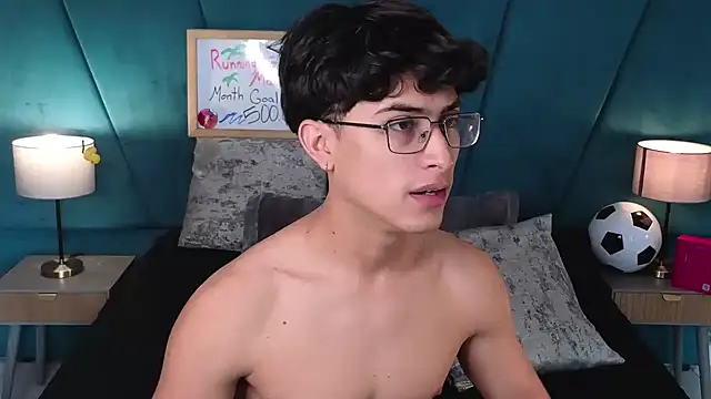 Aaron_Ezen Live XXX chat