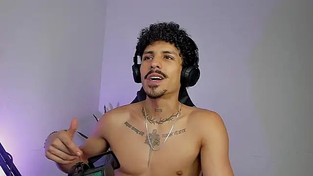 Živý XXX chat Lukeetaylor