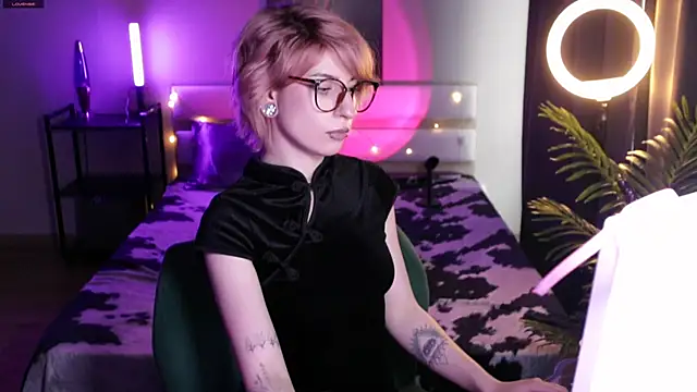 _Moonlight_t's Live XXX Chat