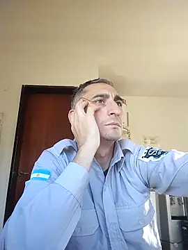 Alejandro83bsf 라이브 XXX 채팅