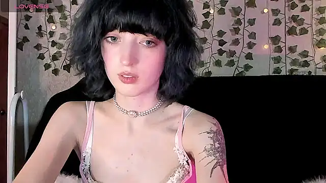 mistyverse Chat XXX in diretta