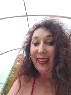GypsyEsmeralda's Live XXX Chat