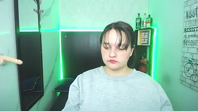 emili_rey's Live XXX Chat