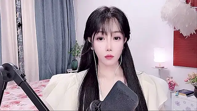Laura_520 现场XXX聊天