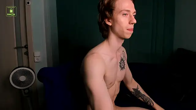 ares_pallini élő XXX-chatje