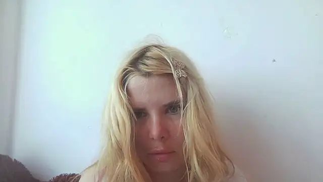 HornyElena's Live XXX Chat