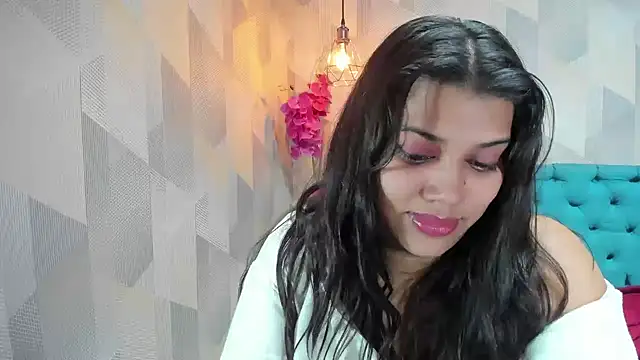 LindaBreeS' Live XXX Chat