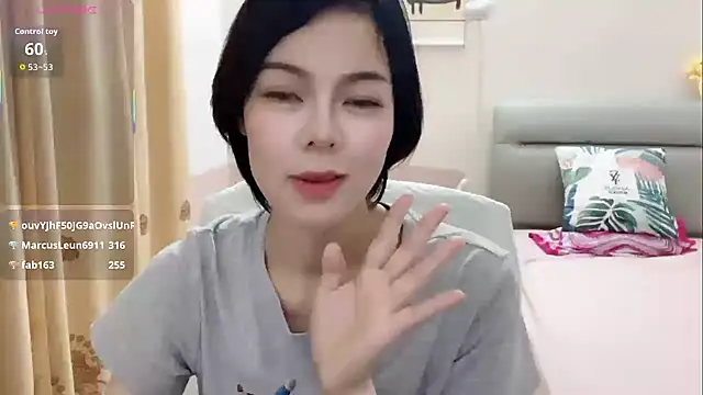 XXX chat uživo modela Linda-LL