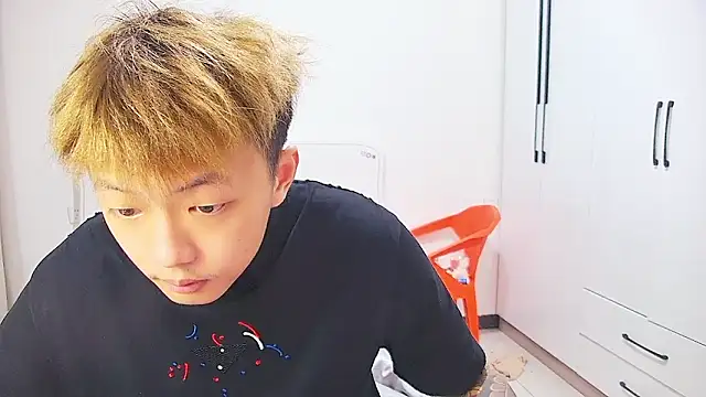 Chat XXX Live Chocolates-001