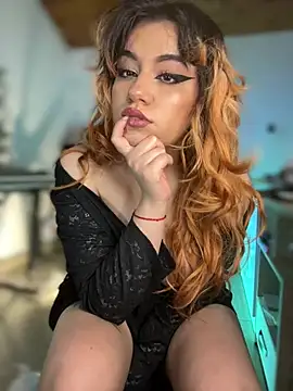 NikkiNix Obrolan Langsung XXX