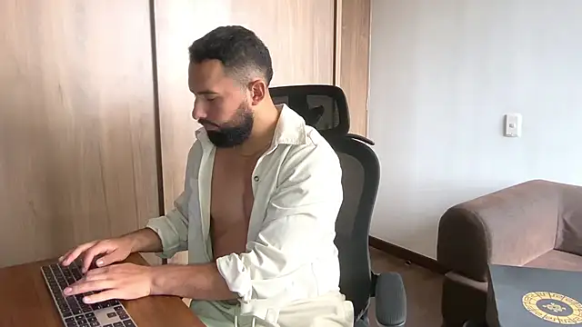 Chat XXX ao vivo de Rob_fab