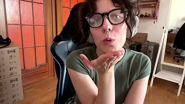 Živý XXX chat PillowPeachX