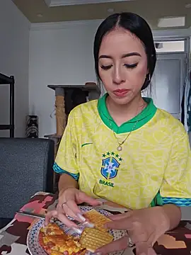 Živý XXX chat SAMY_AND_FRIENDSS