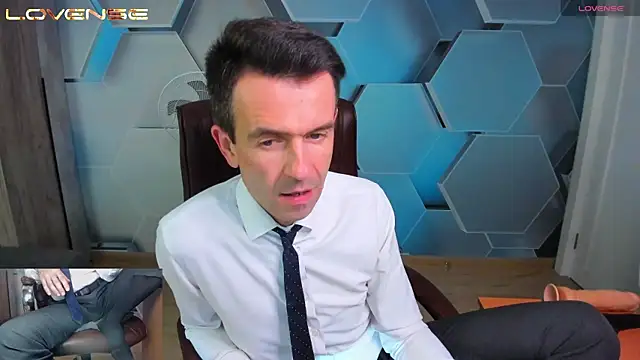 Živý XXX chat SteveTiger