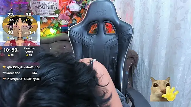 צ'אט XXX בשידור חי של ravenn_20
