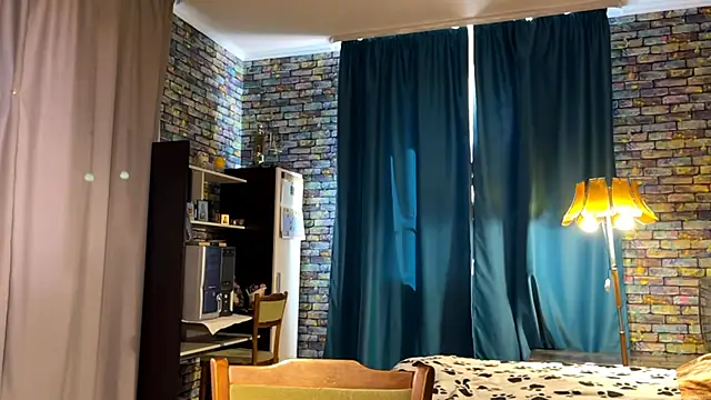 CurlyWinx Live XXX-Chat