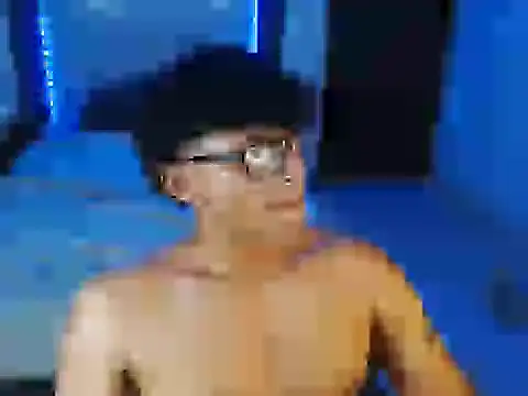 Mr_yisuzz live XXX chat