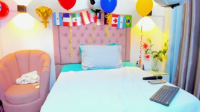 Paulynavera's Live XXX Chat