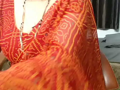 sunitha-3 élő XXX-chatje