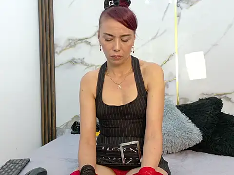 Онлайн чат XXX KarlaSmith__