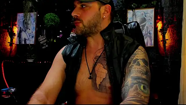 Онлайн чат XXX LexHardy
