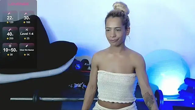 SarahRaynex live XXX chat
