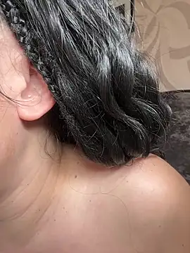XXX chat uživo modela LaaadyDaaamn