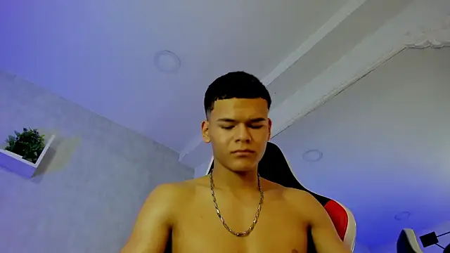 DylanRoyce_'s Live XXX Chat