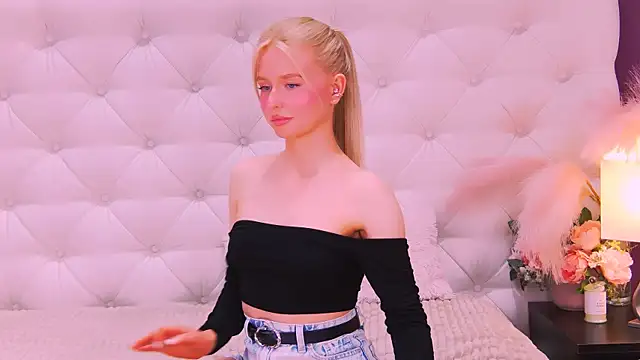 RheaSky Live XXX-Chat